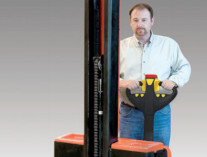 The PowerStak Counterbalance Stacker features a narrow mast with an offset design to provide workers a clear view with no blind spots.